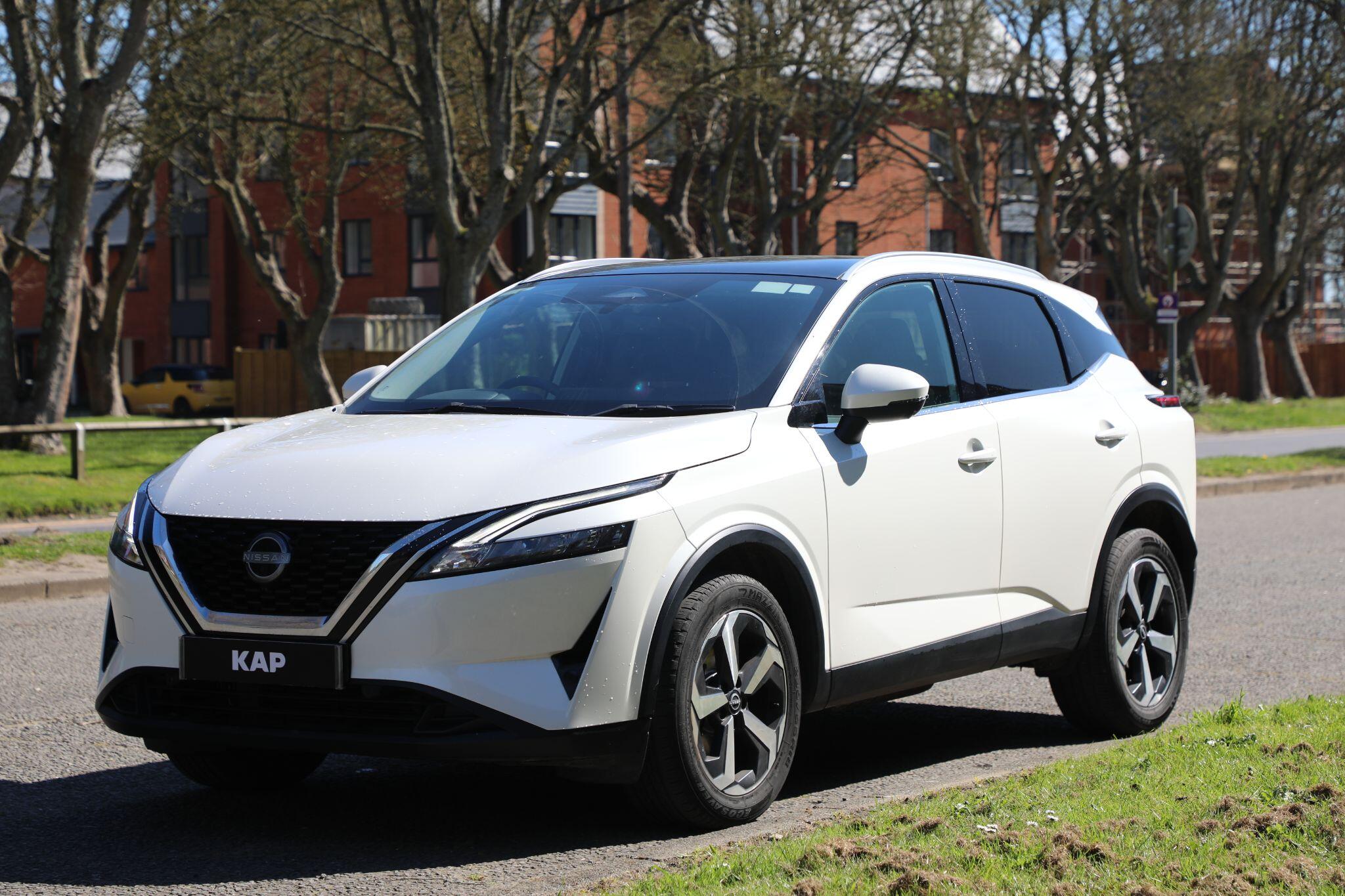 Large vehicle image